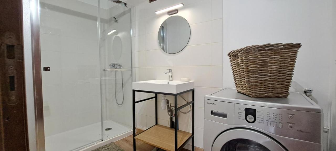 Mazet En Provence Pour 4, Piscine Chauffee Privee, Jardin Clos Prive, Barbecue, Chiens Admis Sainte-Jalle Luaran gambar